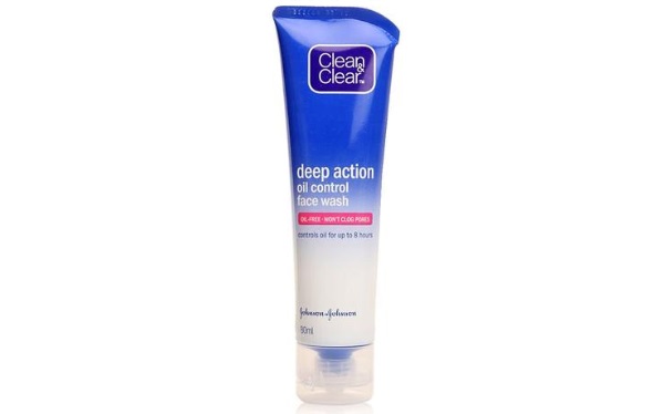 Clean & Clear Deep Action Oil Control Face Wash