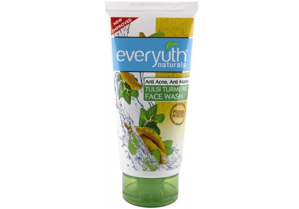 Everyuth Naturals Tulsi Turmeric Face Wash