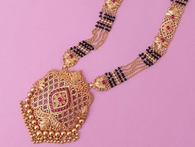 Attractive Gold only mangalsutra Centre pendant