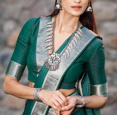 Gorgeous v-neckline Banarasi brocade blouse