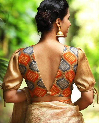 Stylish Back Neck Blouse For Silk Border Saree
