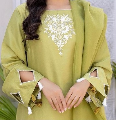 Loose Geometric Cut Kurti Sleeves